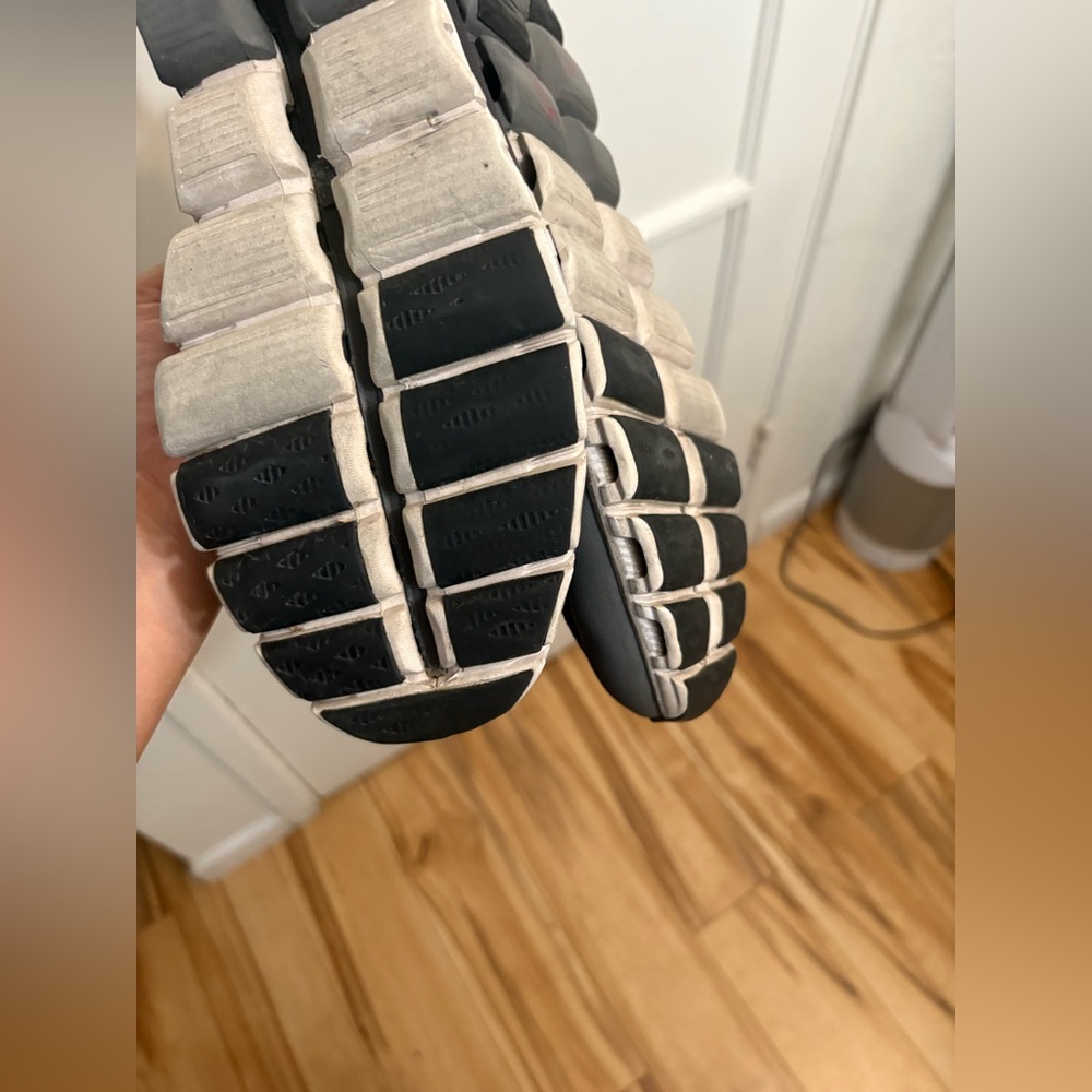 Men on cloud sneakers - Picture 6 of 10